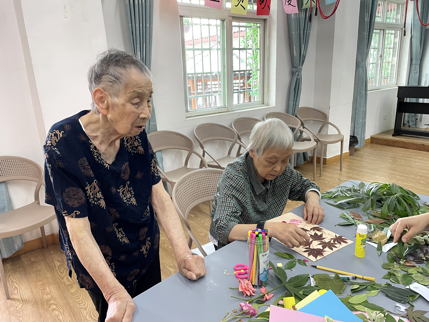 趣味手工 树叶贴画